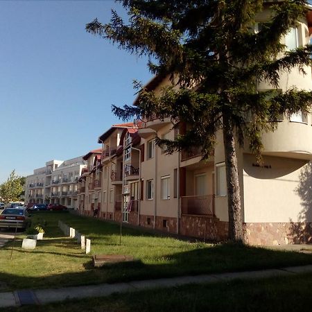 GÓBÉ Apartman Hajdúszoboszló Exterior foto