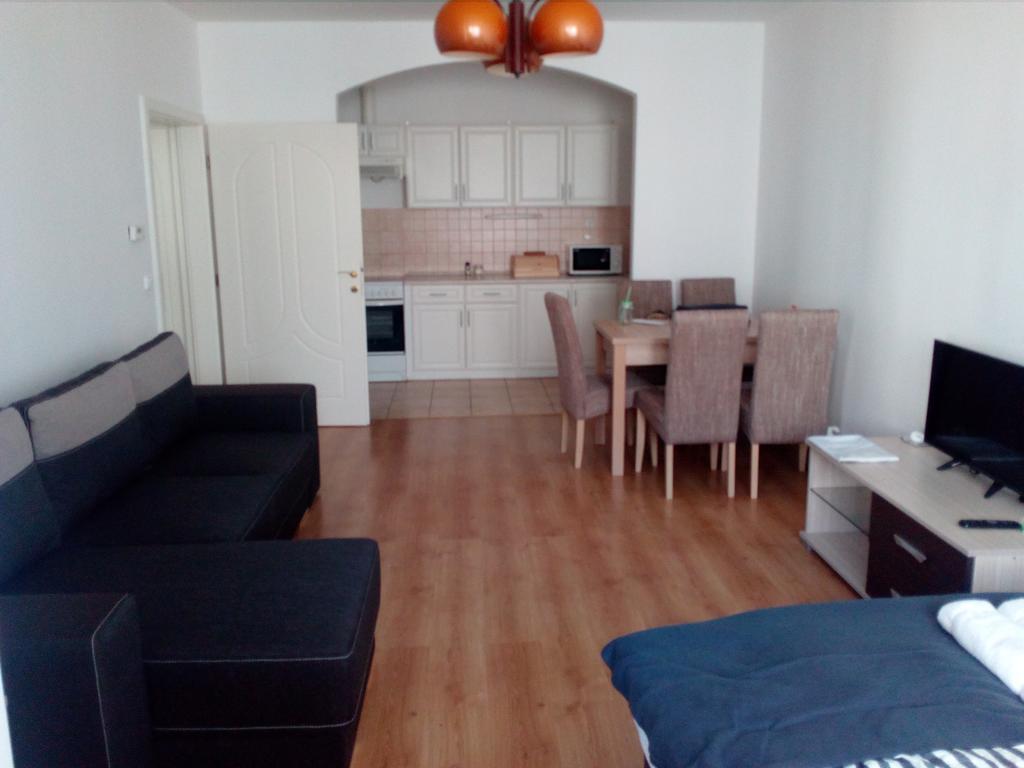 GÓBÉ Apartman Hajdúszoboszló Exterior foto